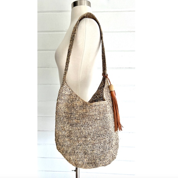 MAR Y SOL Augusta Raffia Shoulder Bag in Mixed Natural/Dove - EUC!! - Picture 1 of 9